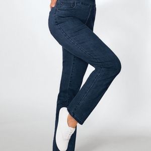 Womens Plus size jeans.  Flat Waist.  Stretch denim. DARK BLUE
